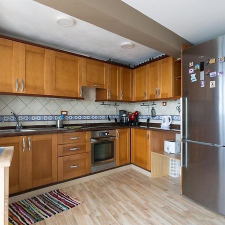 לוס ריאלחוס Nice And Comfortable Vacational Apartment With Sea View מראה חיצוני תמונה